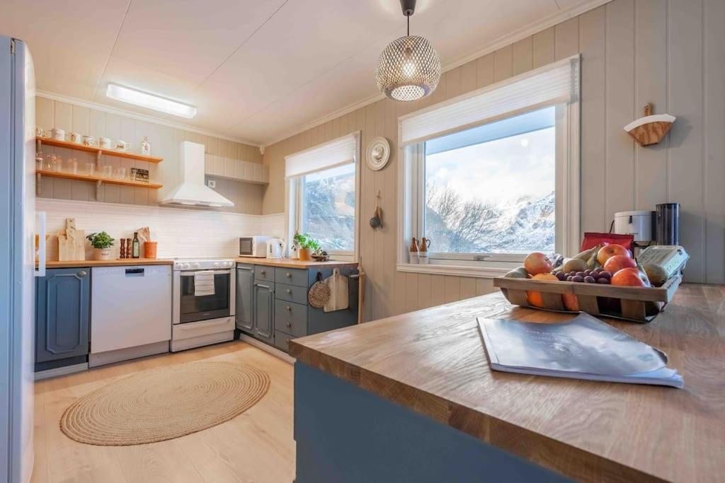 Sundet Lofoten Holiday House Villa Sund  Eksteriør bilde